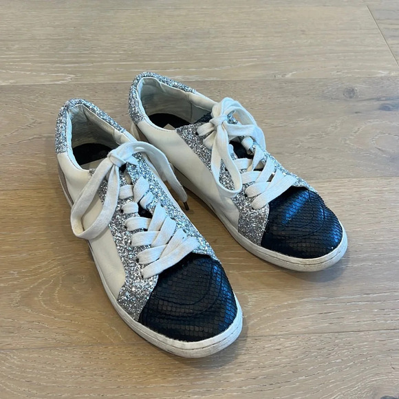 Dolce Vita Shoes - Dolce Vita Sparkly Sneakers Womens Shoes size 8.5 Casual Dressy Fun Eclectic